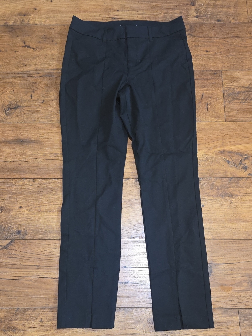 Old Navy Black Pixie Straight Leg With Split Hem Bottom